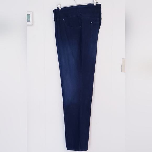 Belle by Kim Gravel Pull-on Jeans - Picture 2 of 8